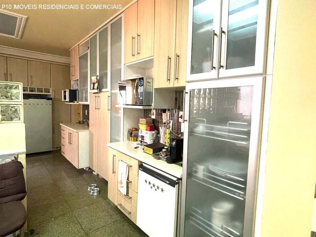 Apartamento à venda com 4 quartos, 340m² - Foto 9