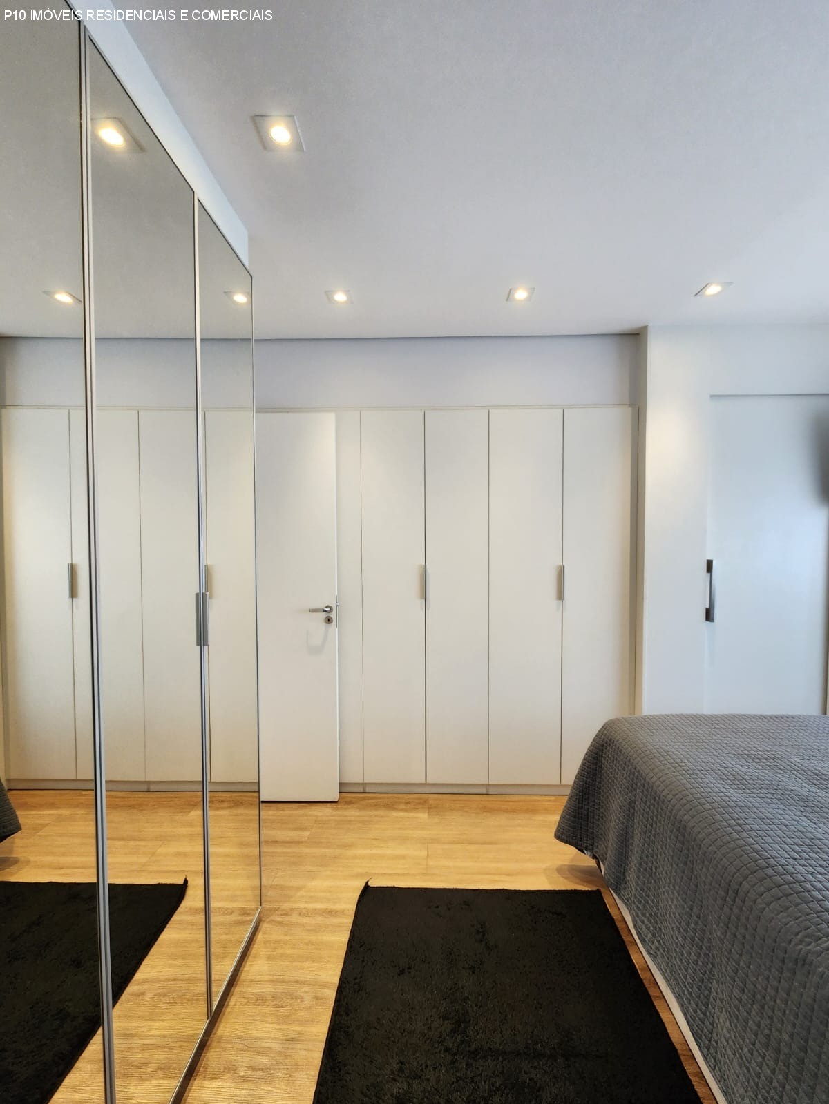 Apartamento à venda com 3 quartos, 168m² - Foto 11