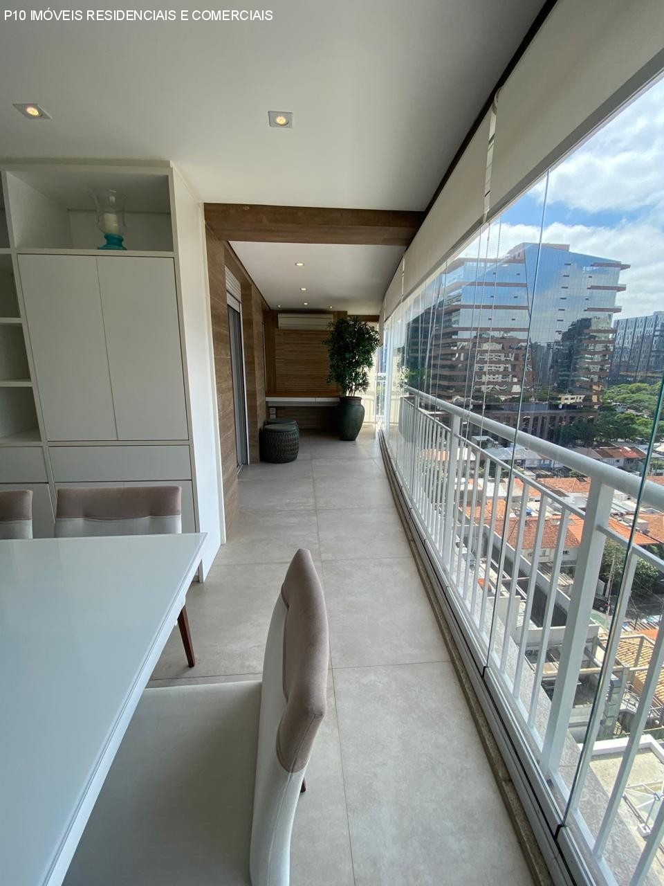 Apartamento à venda com 2 quartos, 80m² - Foto 1