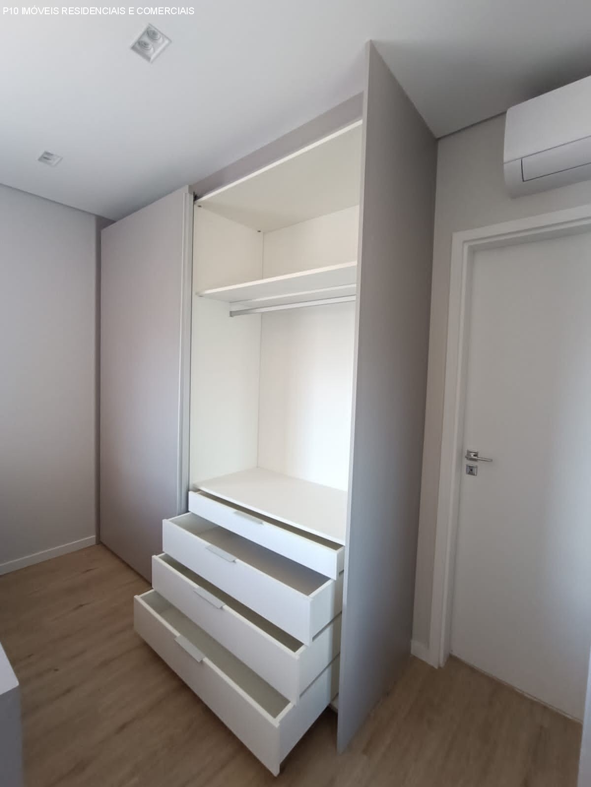 Apartamento à venda com 3 quartos, 154m² - Foto 8