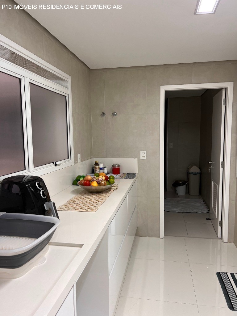 Apartamento à venda com 3 quartos, 238m² - Foto 34