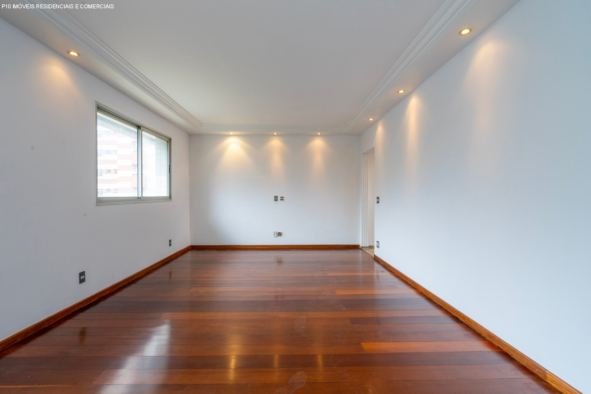 Apartamento à venda com 3 quartos, 190m² - Foto 4