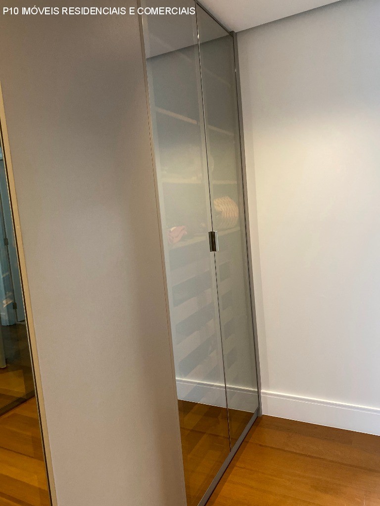 Apartamento à venda com 3 quartos, 238m² - Foto 5