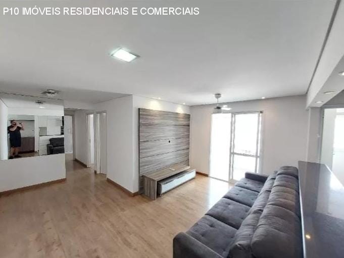 Apartamento à venda com 3 quartos, 77m² - Foto 2