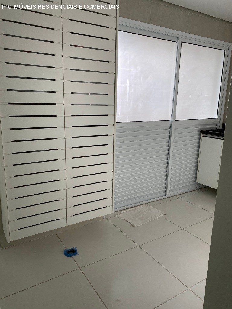 Apartamento à venda com 3 quartos, 238m² - Foto 22