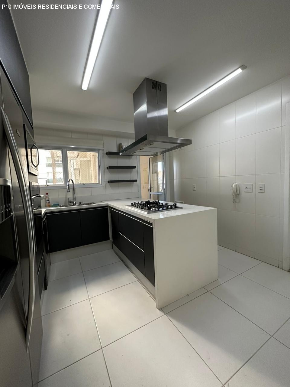 Apartamento à venda com 3 quartos, 156m² - Foto 9