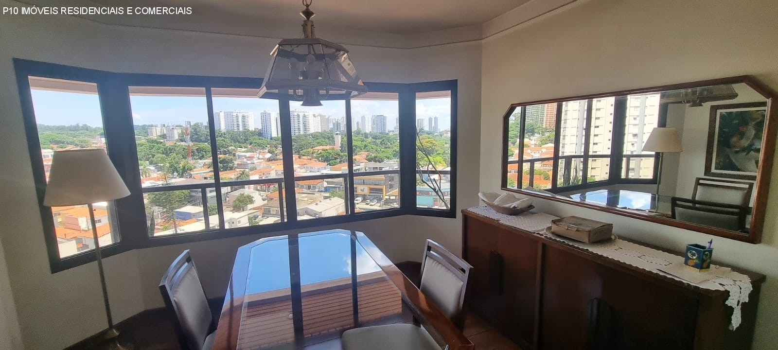 Apartamento à venda com 4 quartos, 198m² - Foto 2