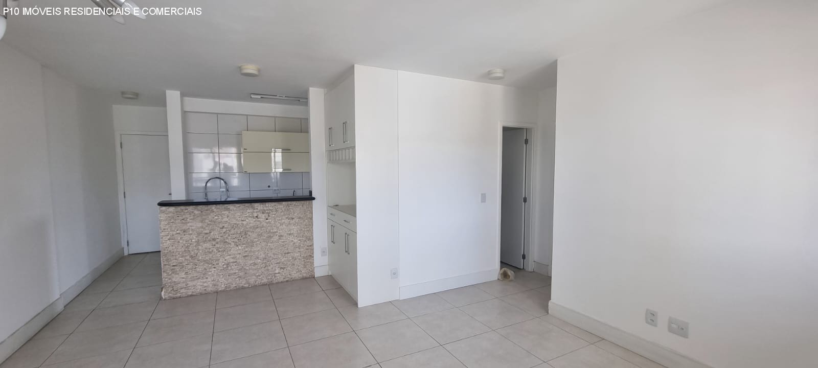 Apartamento à venda com 2 quartos, 66m² - Foto 3