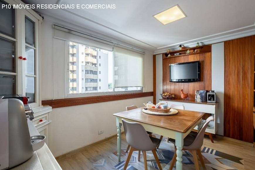 Apartamento à venda com 3 quartos, 208m² - Foto 3