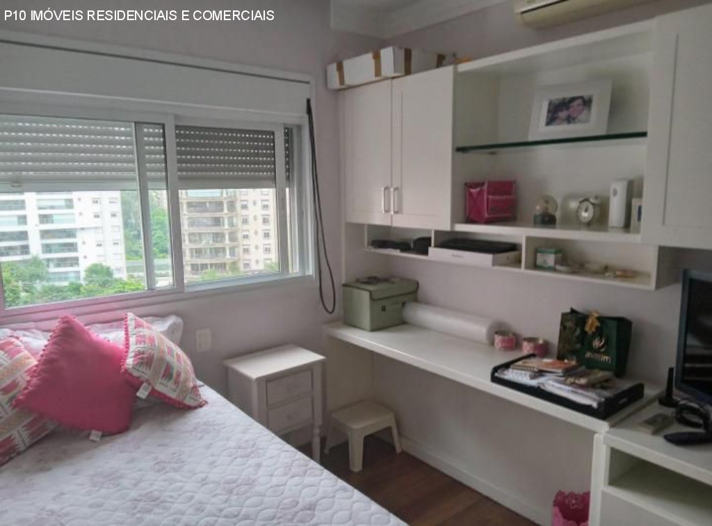 Apartamento à venda com 4 quartos, 247m² - Foto 8