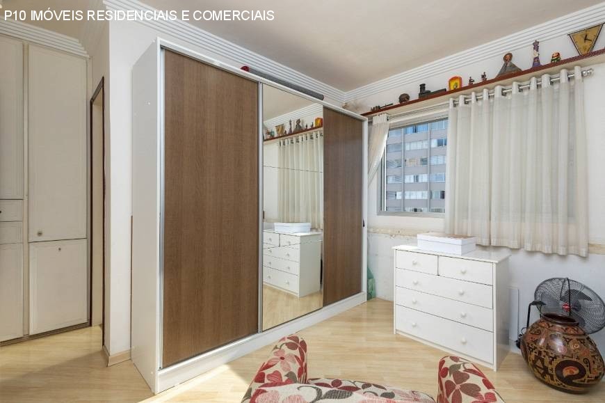 Apartamento à venda com 3 quartos, 208m² - Foto 26