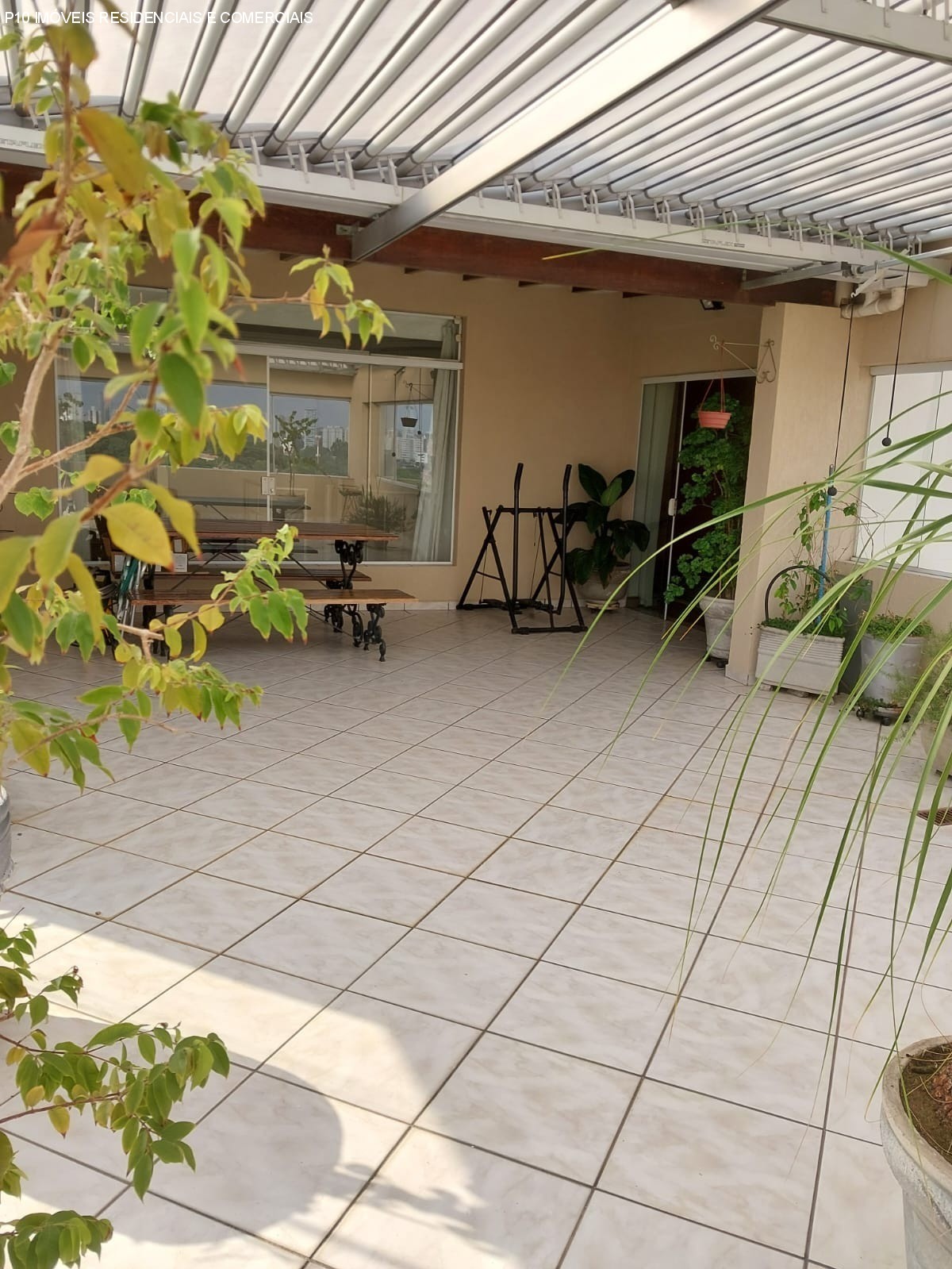 Cobertura à venda com 3 quartos, 230m² - Foto 2