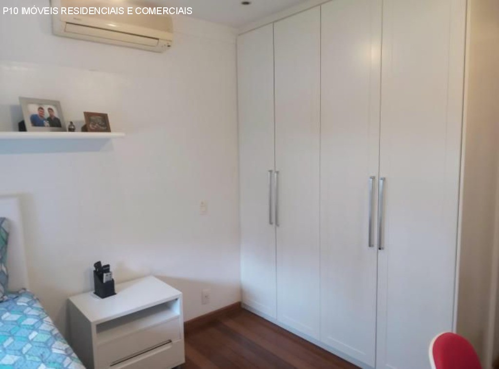 Apartamento à venda com 4 quartos, 247m² - Foto 3