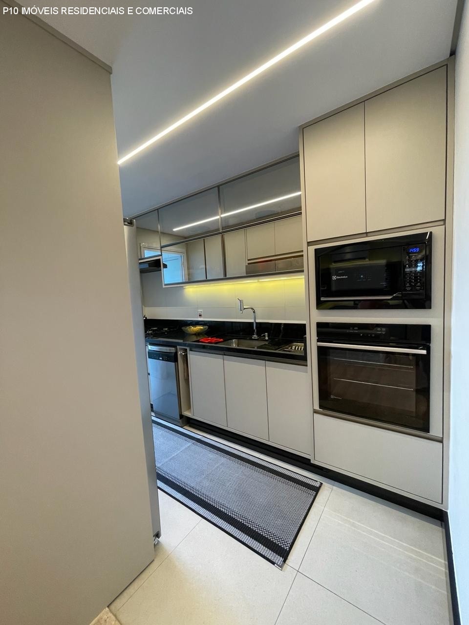 Apartamento à venda com 3 quartos, 108m² - Foto 9