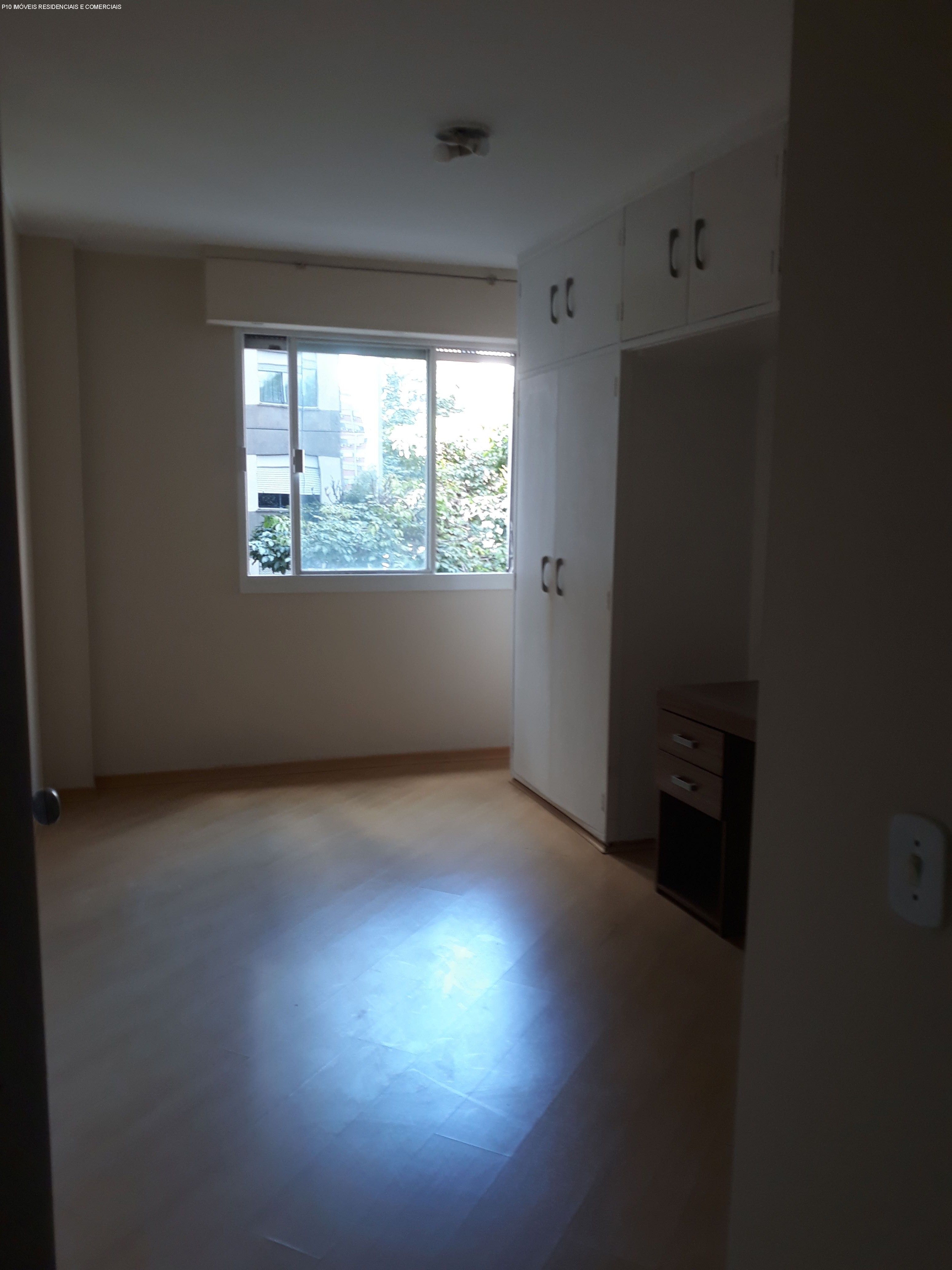 Apartamento à venda com 3 quartos, 134m² - Foto 9