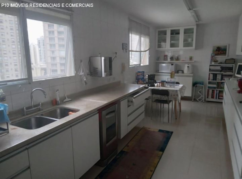 Apartamento à venda com 4 quartos, 247m² - Foto 18