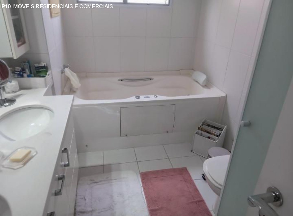 Apartamento à venda com 4 quartos, 247m² - Foto 4