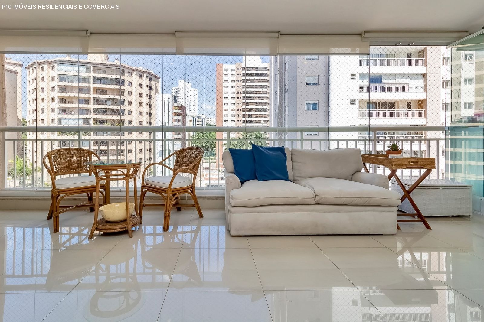 Apartamento à venda com 3 quartos, 141m² - Foto 2