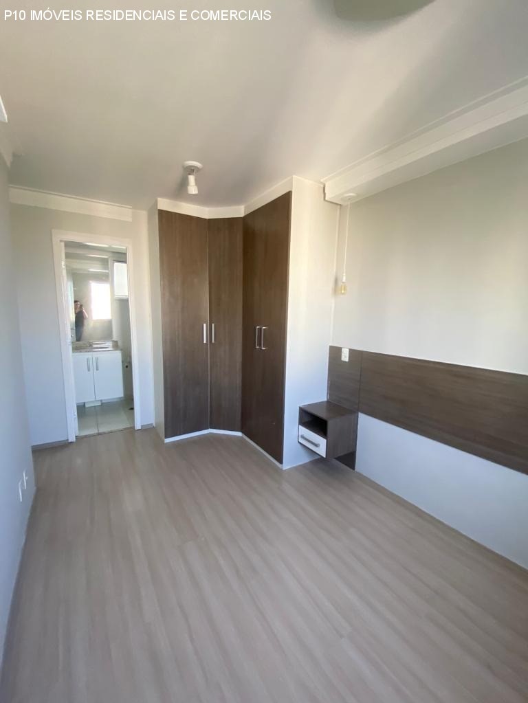 Apartamento à venda com 2 quartos, 57m² - Foto 3