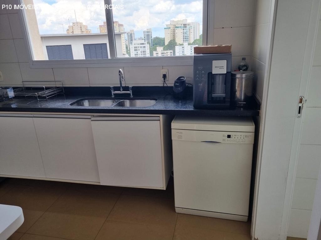 Apartamento à venda com 4 quartos, 200m² - Foto 18