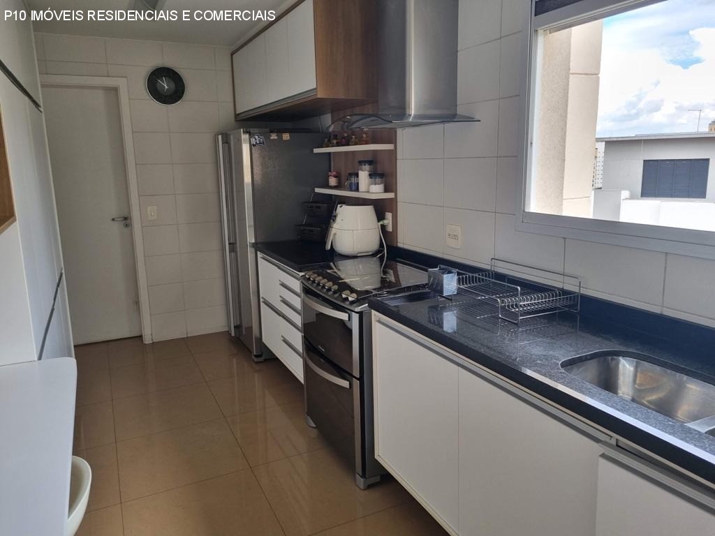 Apartamento à venda com 4 quartos, 200m² - Foto 15