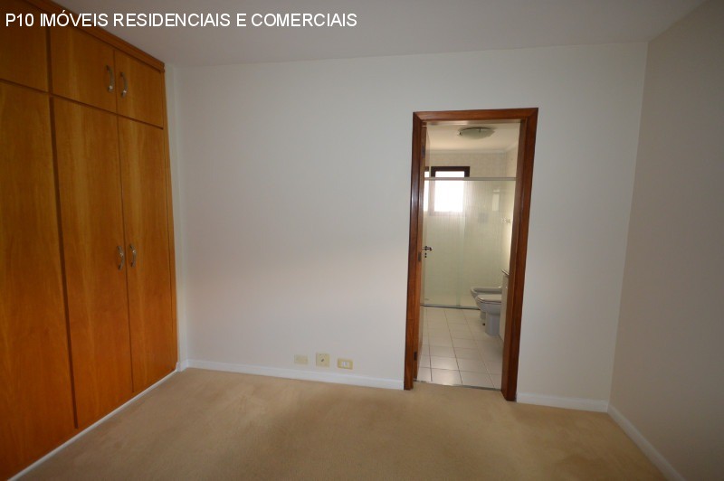 Apartamento à venda com 4 quartos, 196m² - Foto 13