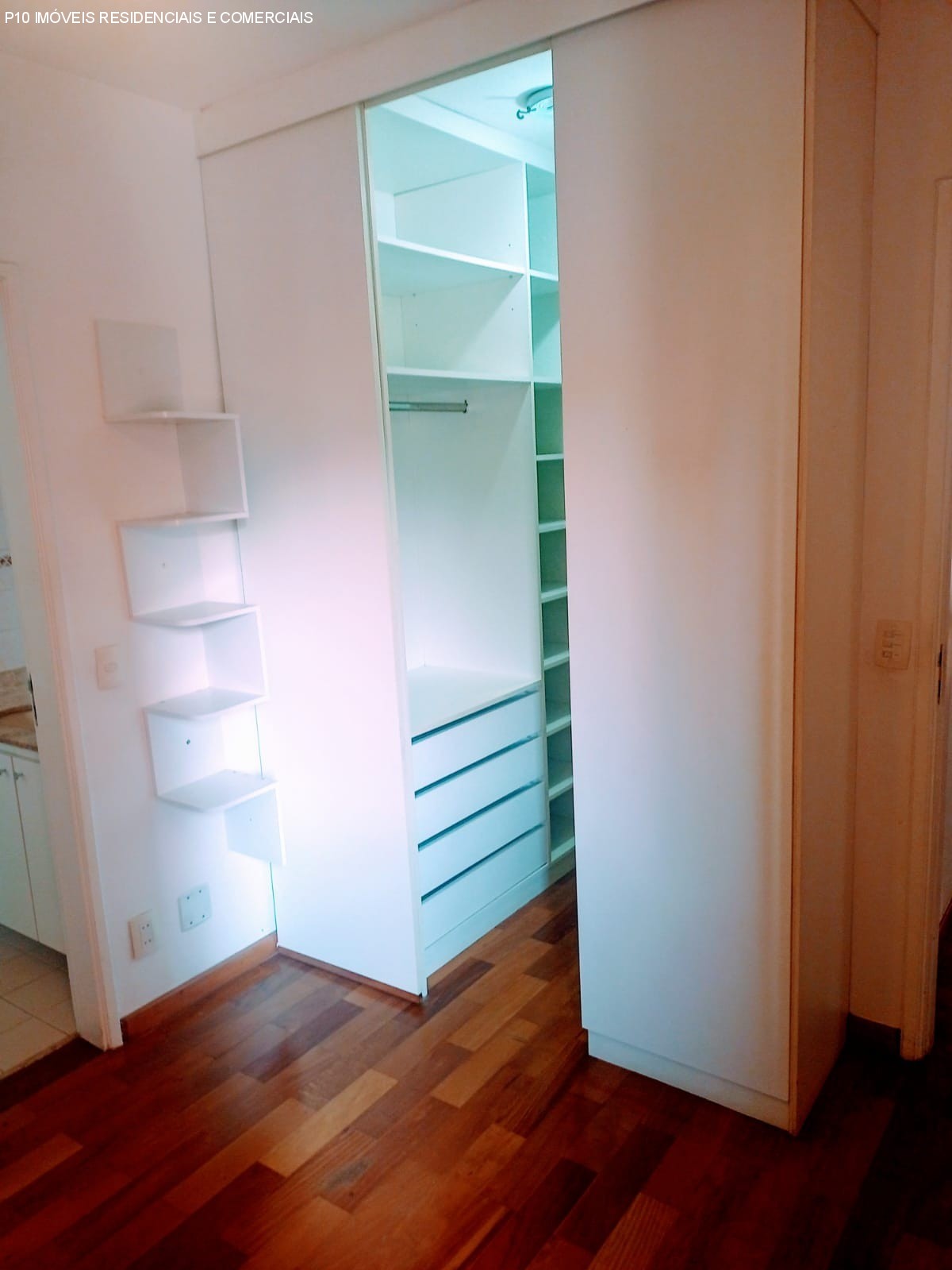 Apartamento à venda com 3 quartos, 75m² - Foto 9