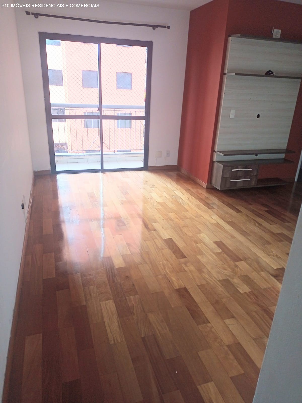 Apartamento à venda com 3 quartos, 75m² - Foto 1