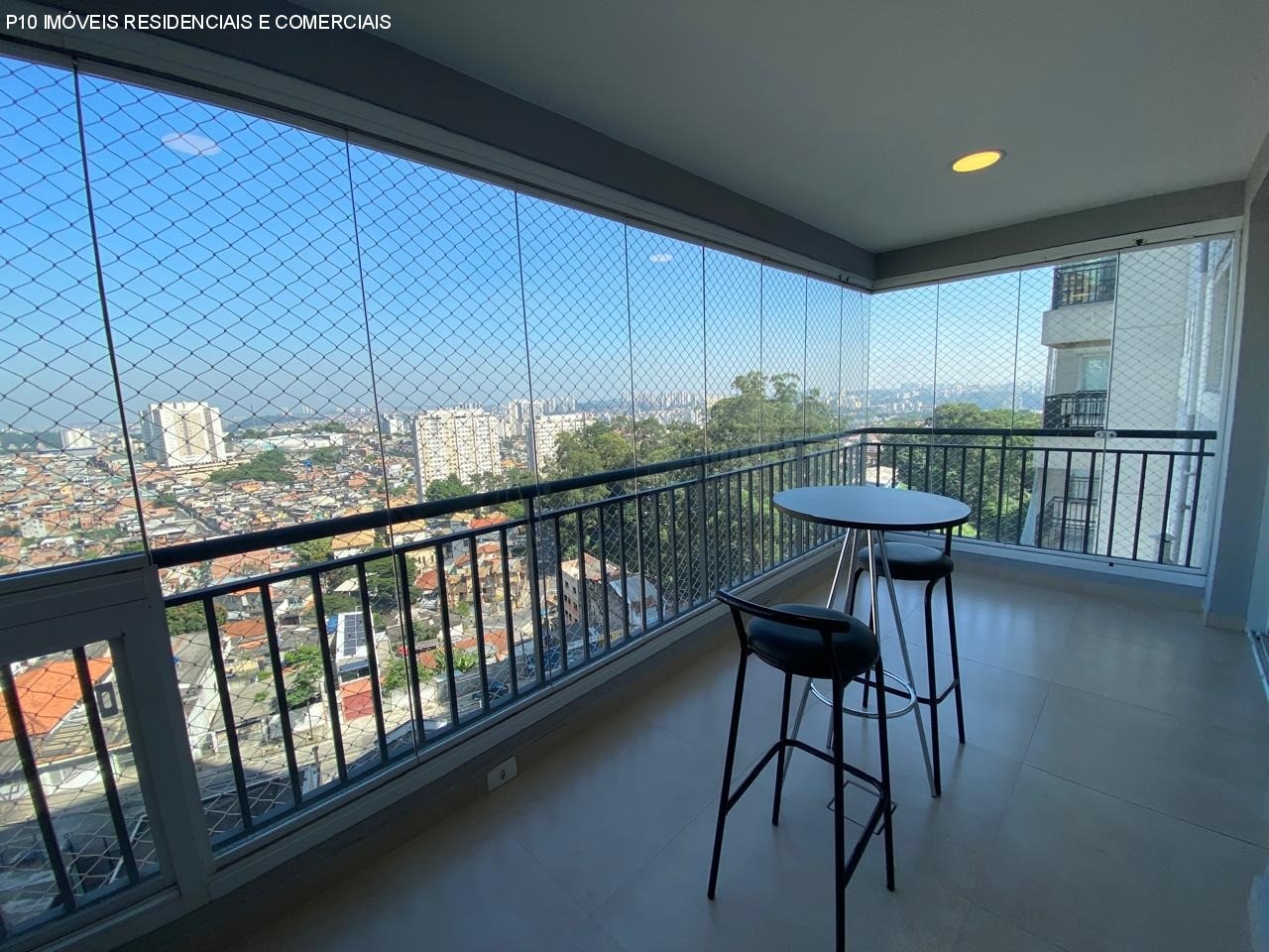 Apartamento à venda com 2 quartos, 87m² - Foto 2