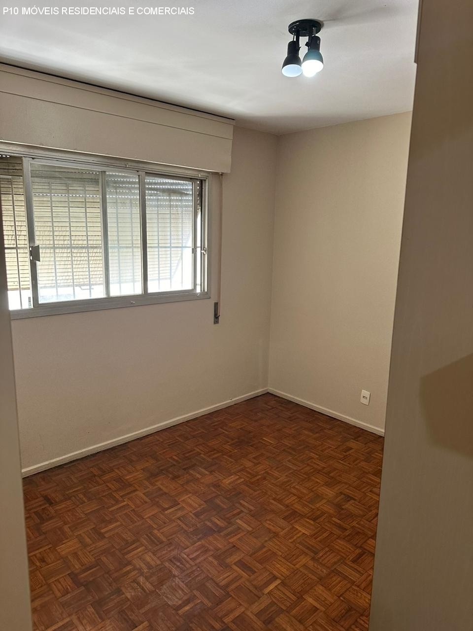 Apartamento à venda com 3 quartos, 125m² - Foto 4