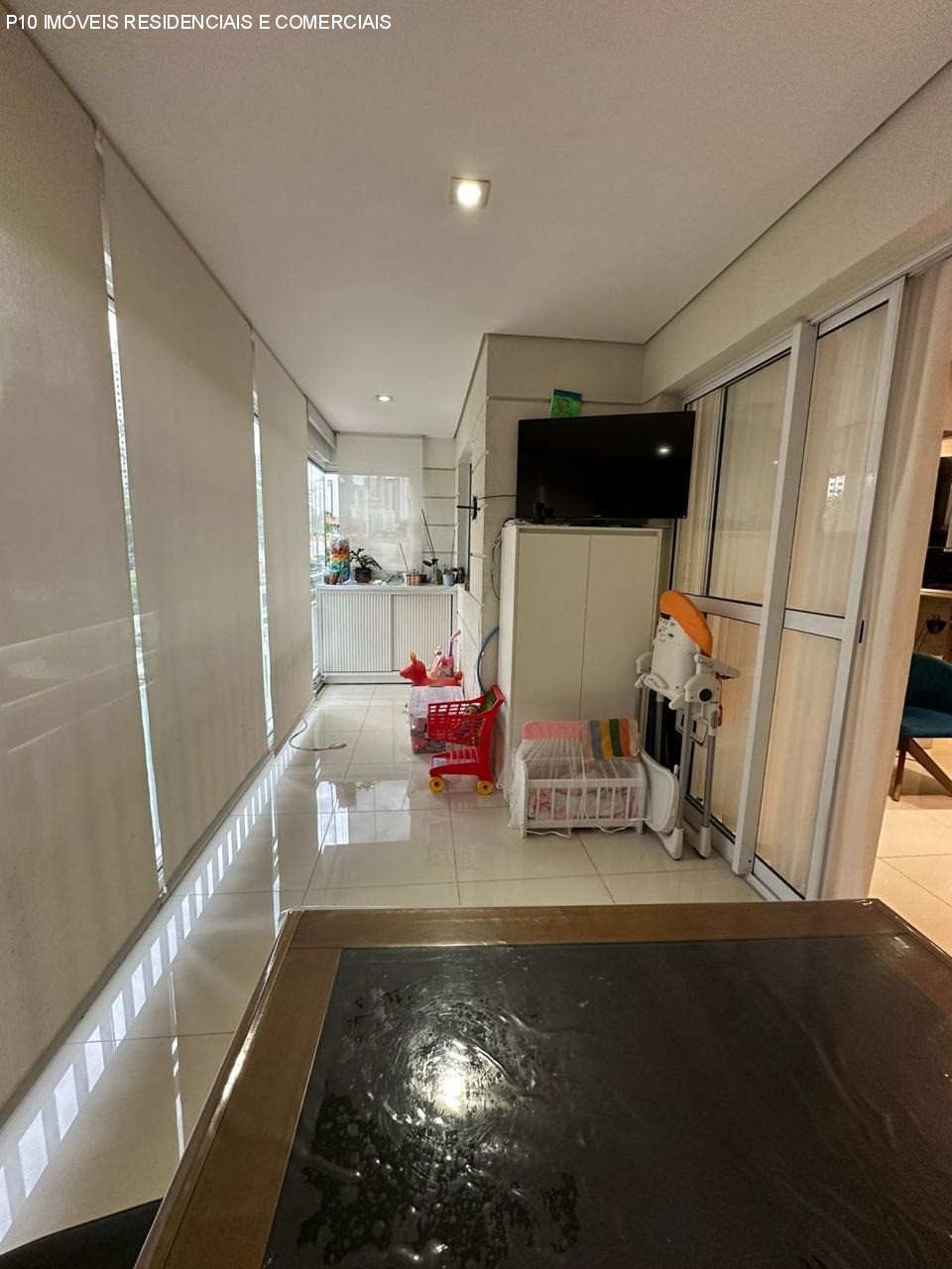 Apartamento à venda com 3 quartos, 96m² - Foto 2