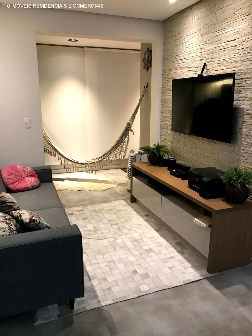 Apartamento à venda com 2 quartos, 67m² - Foto 1