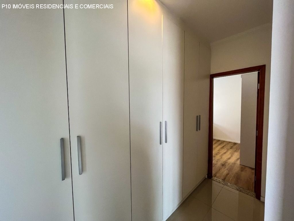 Casa de Condomínio à venda com 3 quartos, 500m² - Foto 18