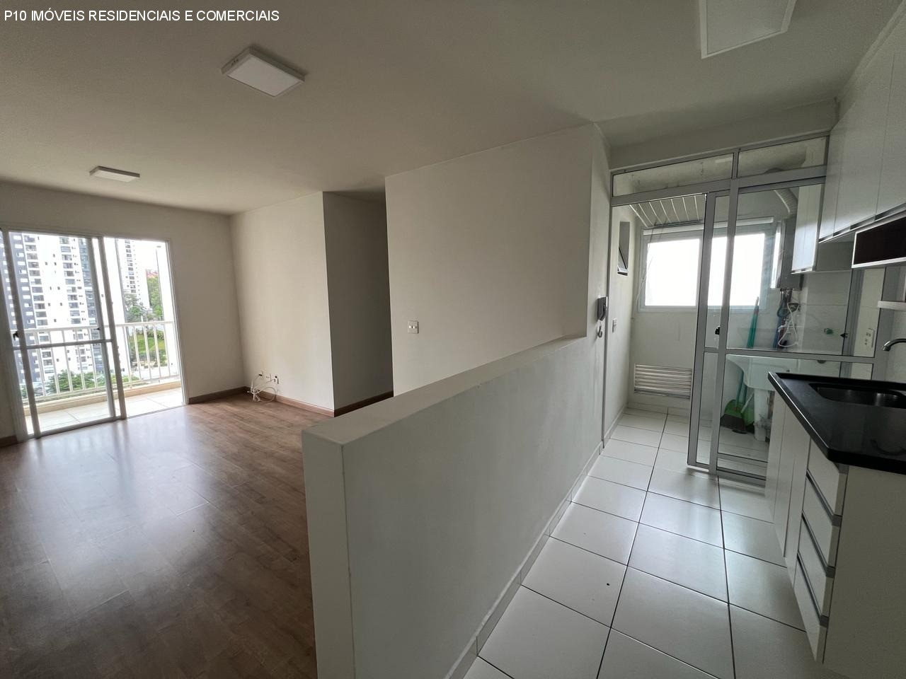 Apartamento à venda com 3 quartos, 68m² - Foto 4