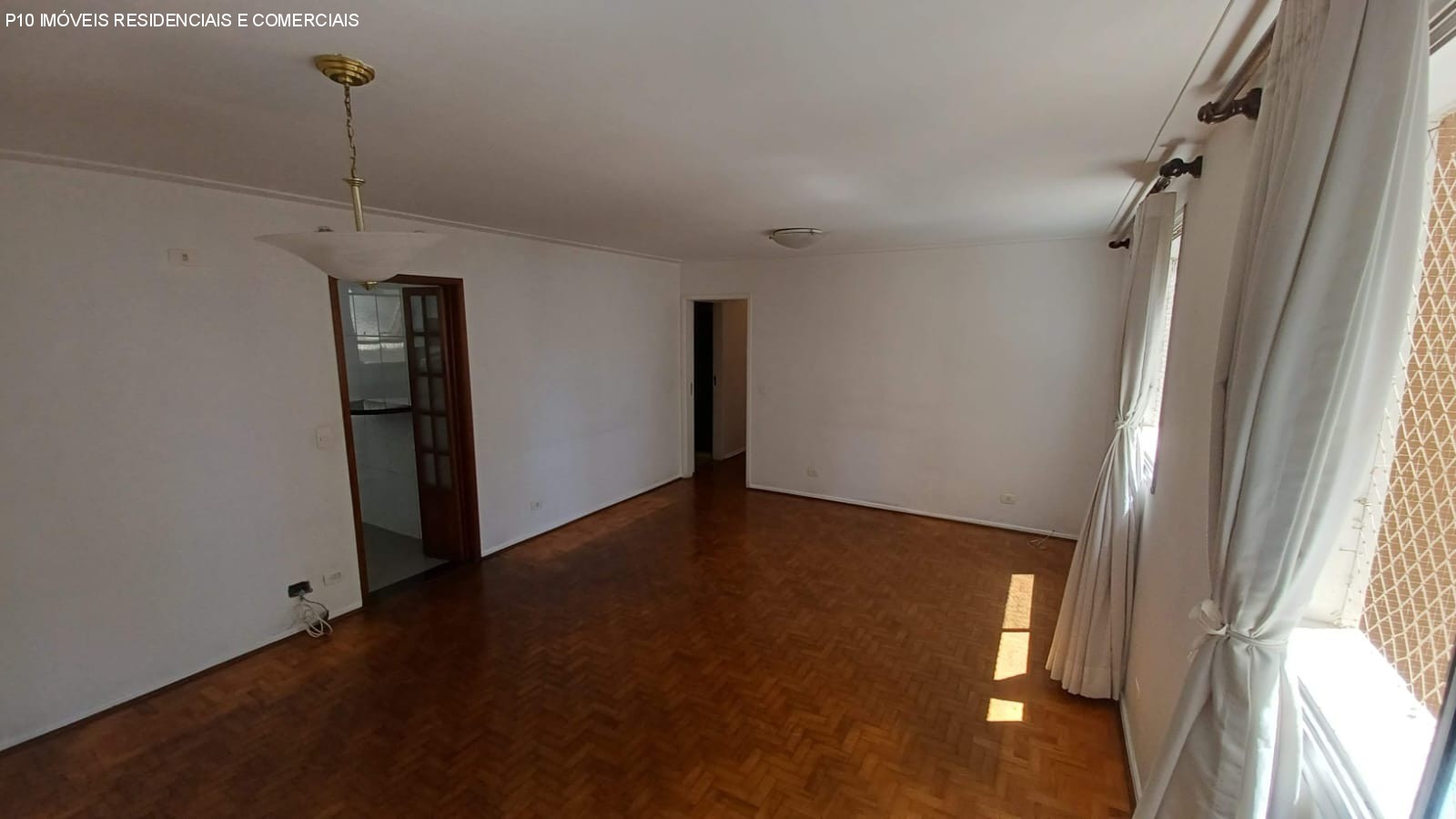 Apartamento à venda com 3 quartos, 105m² - Foto 2