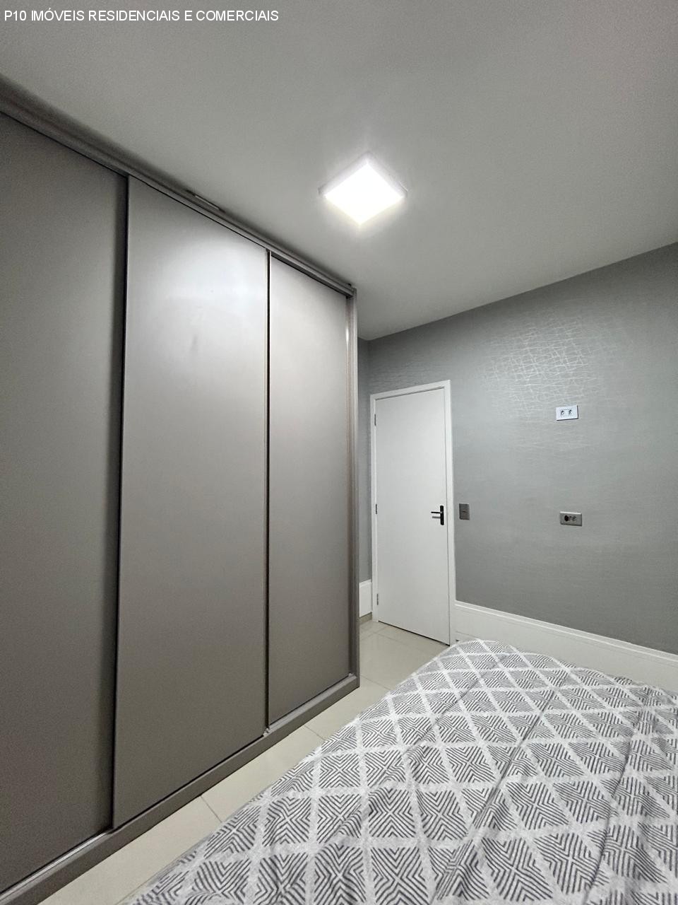 Apartamento à venda com 2 quartos, 61m² - Foto 12