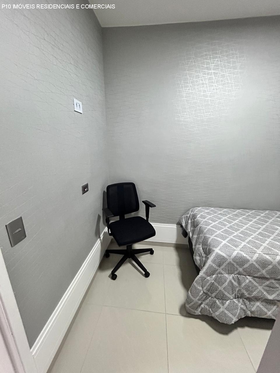 Apartamento à venda com 2 quartos, 61m² - Foto 15