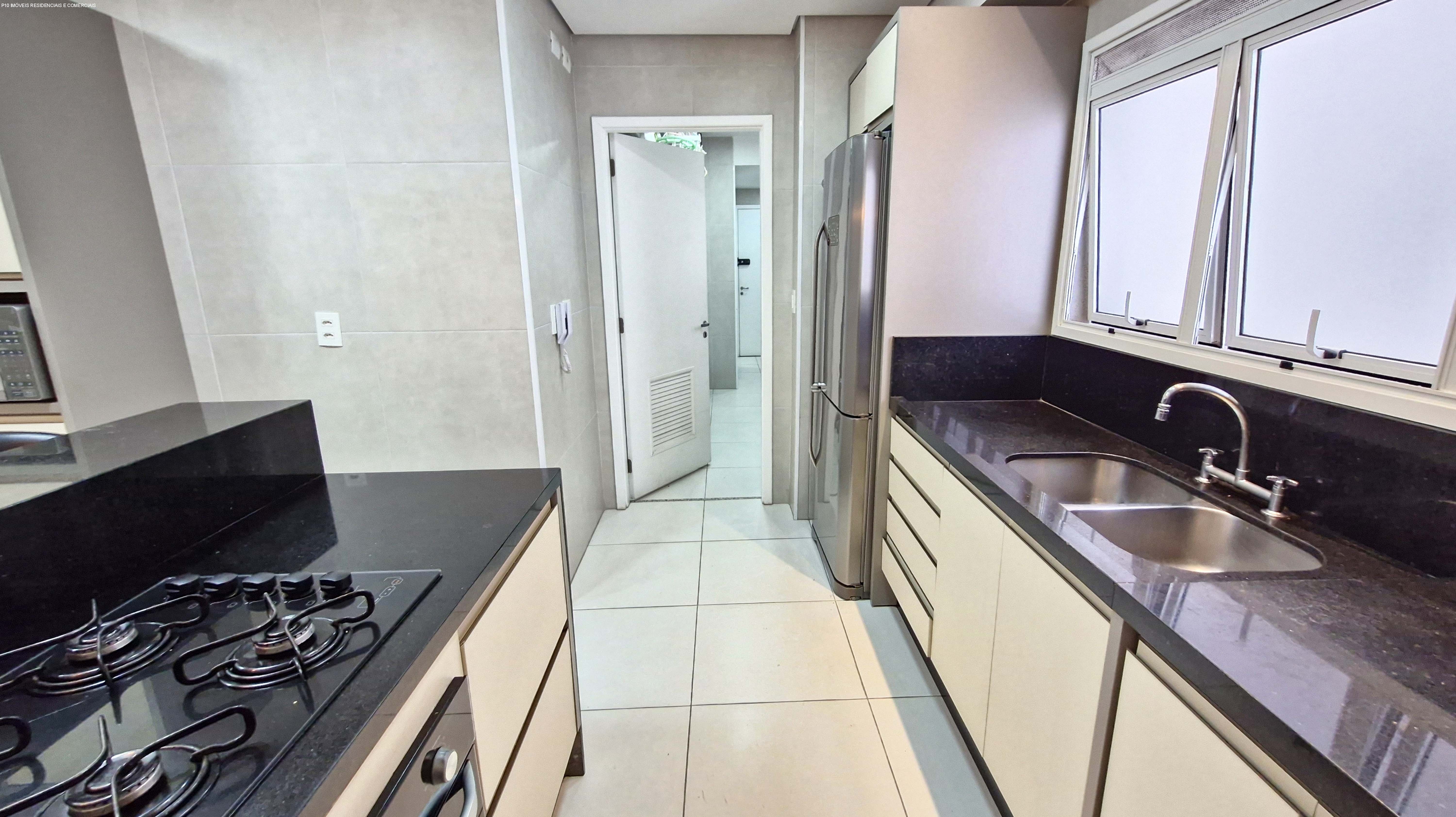 Apartamento à venda com 3 quartos, 170m² - Foto 35