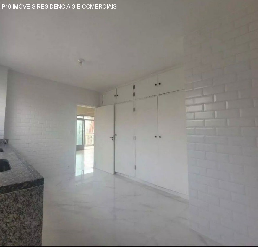 Apartamento à venda com 3 quartos, 237m² - Foto 5