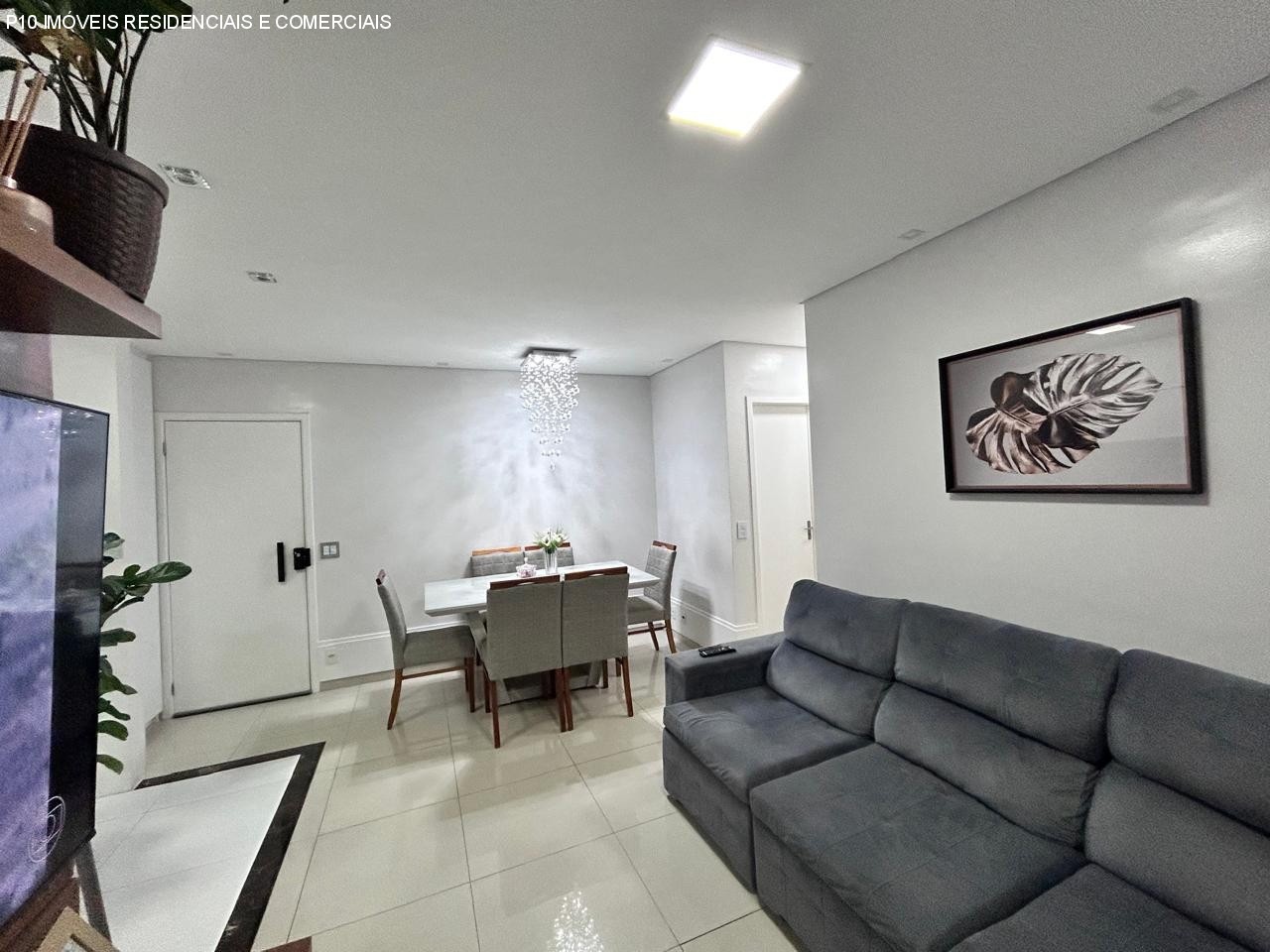 Apartamento à venda com 2 quartos, 61m² - Foto 4