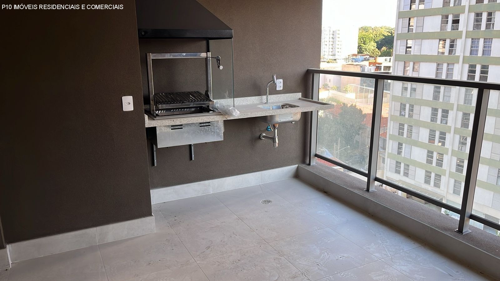 Apartamento à venda com 2 quartos, 74m² - Foto 1