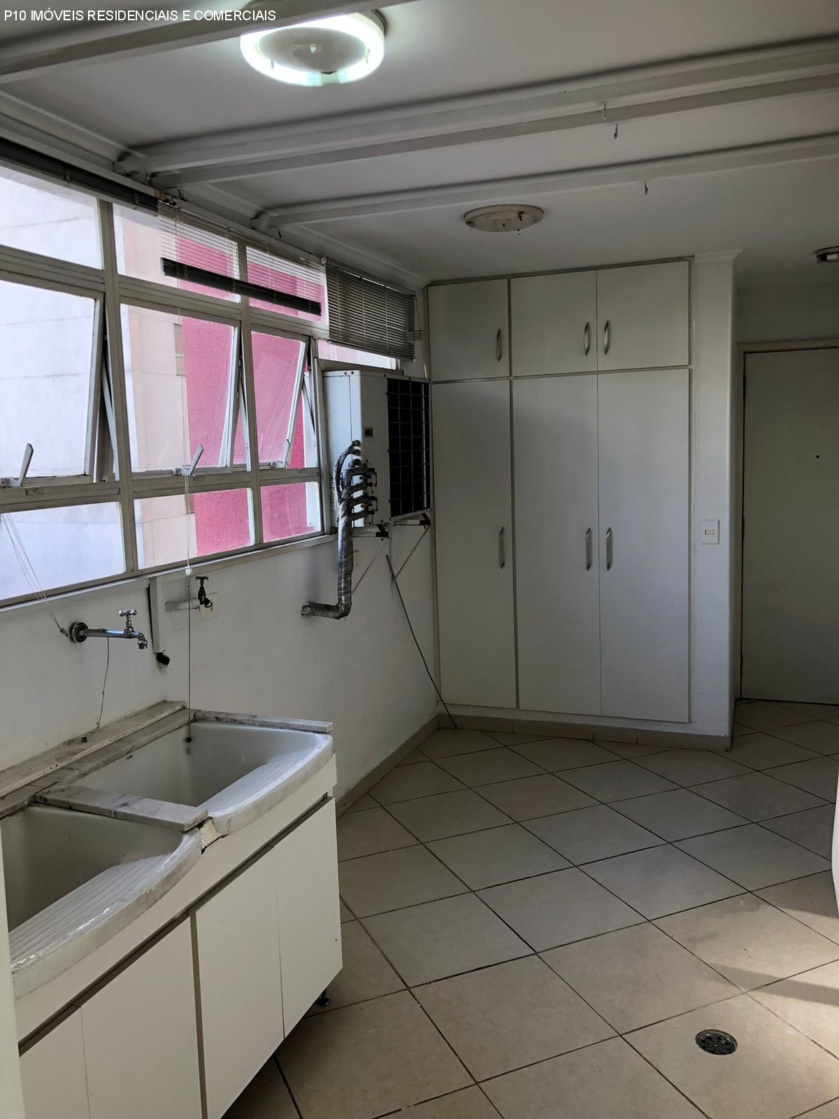 Apartamento à venda com 3 quartos, 200m² - Foto 12