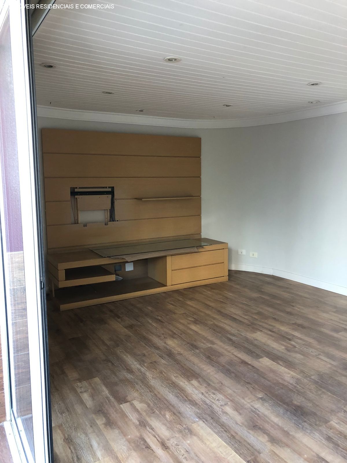 Apartamento à venda com 3 quartos, 200m² - Foto 3