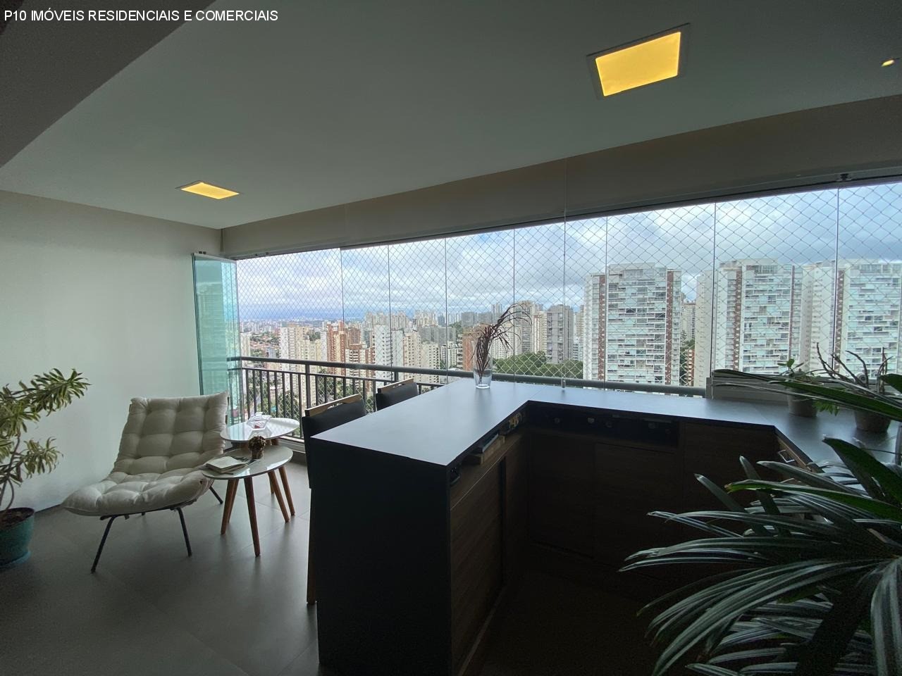 Apartamento à venda com 2 quartos, 87m² - Foto 1