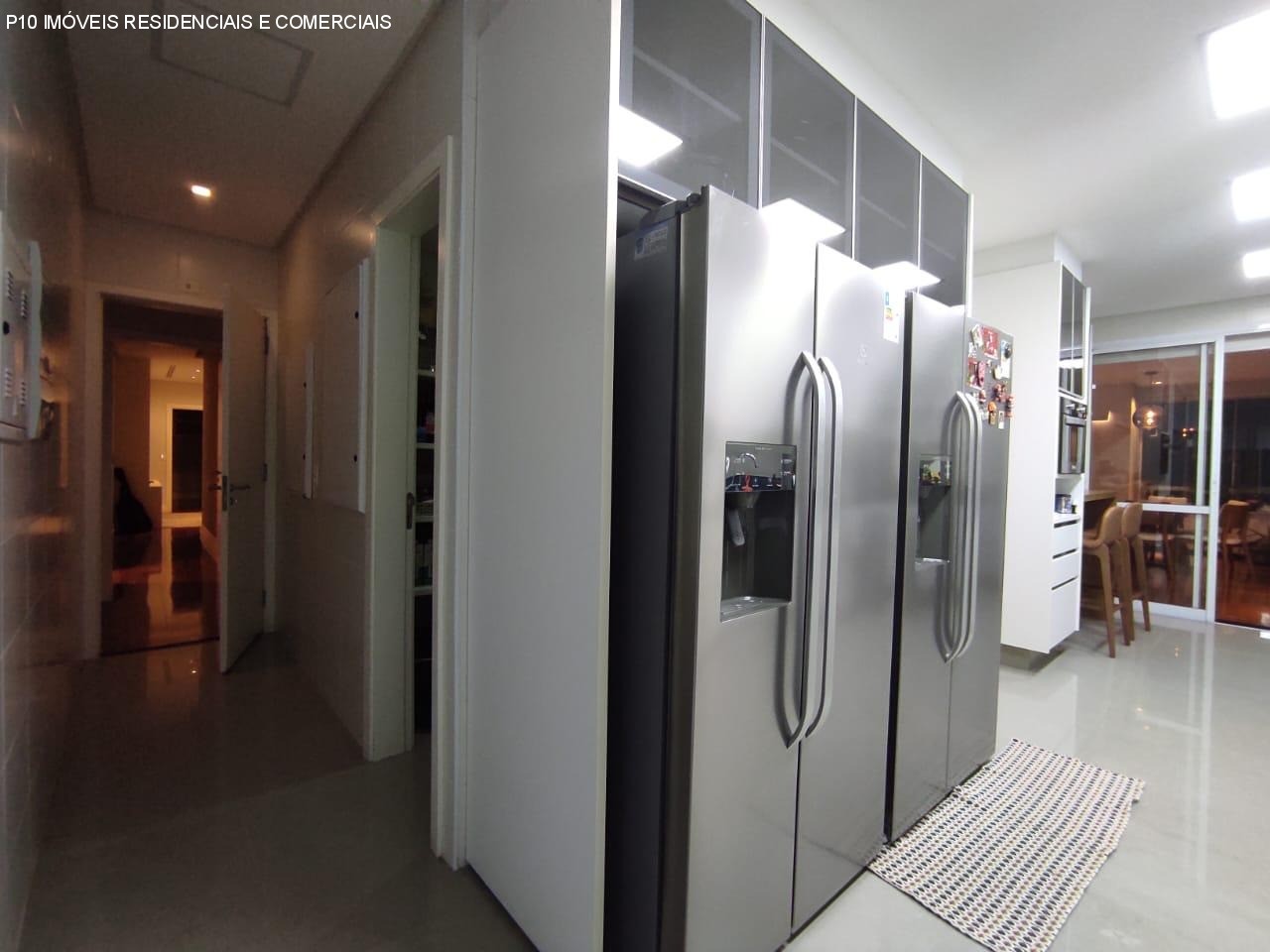 Apartamento à venda com 3 quartos, 281m² - Foto 11