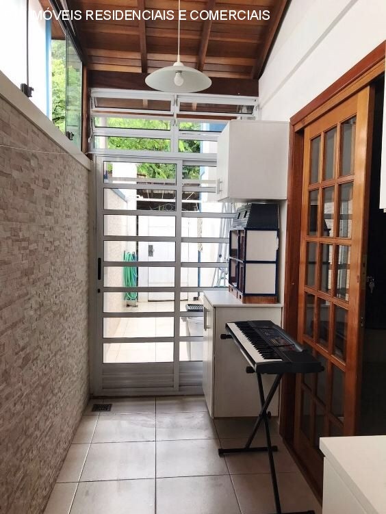 Casa de Condomínio à venda com 3 quartos, 159m² - Foto 4