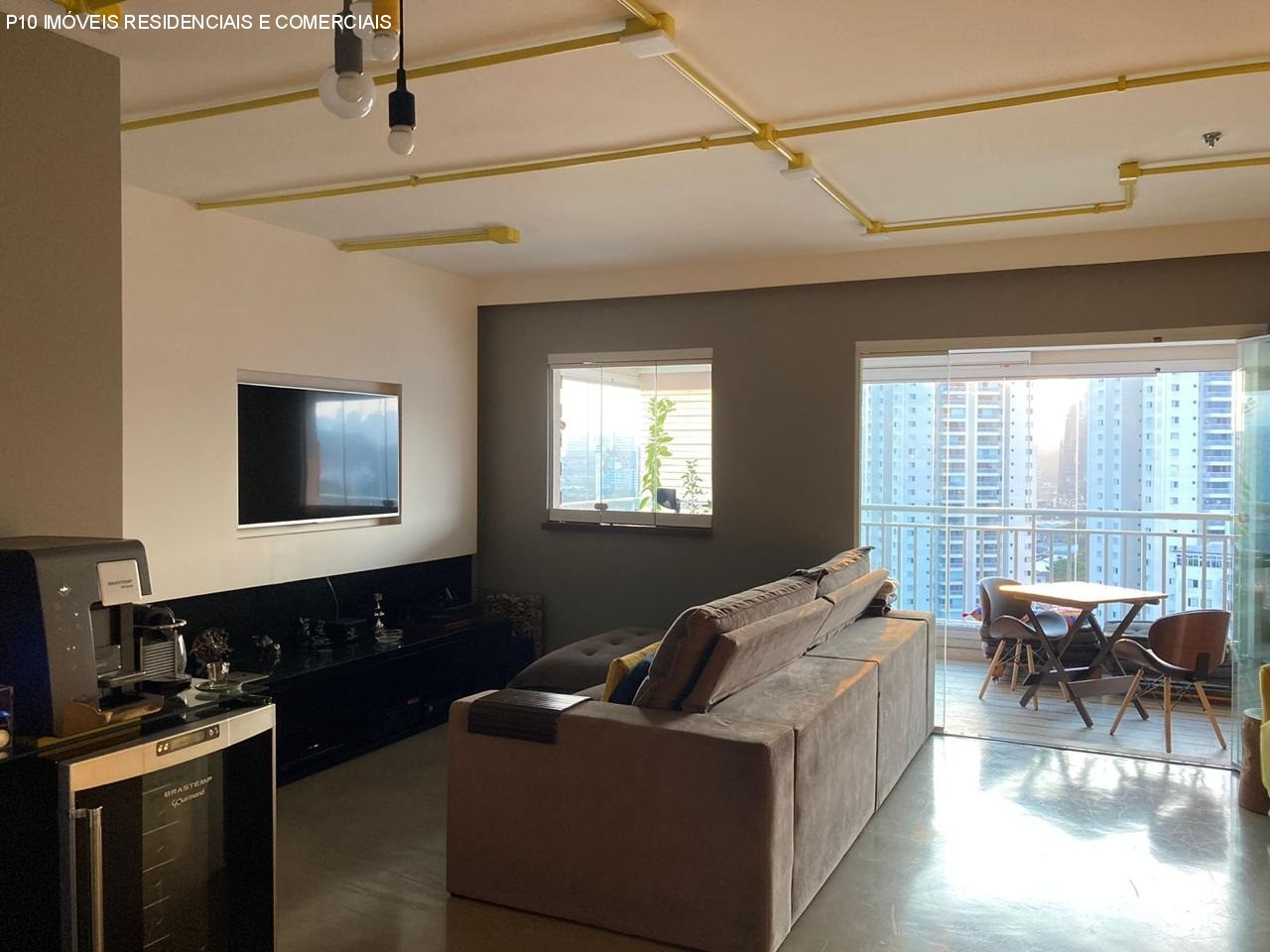 Apartamento à venda com 2 quartos, 82m² - Foto 4