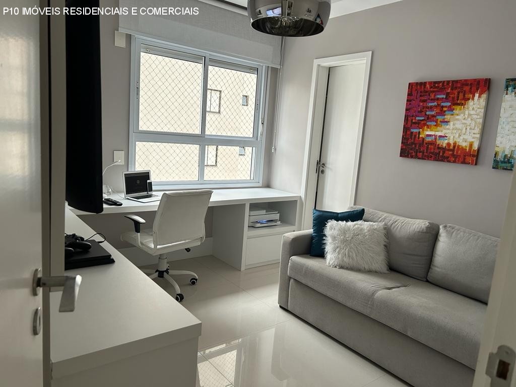 Apartamento à venda com 3 quartos, 236m² - Foto 7