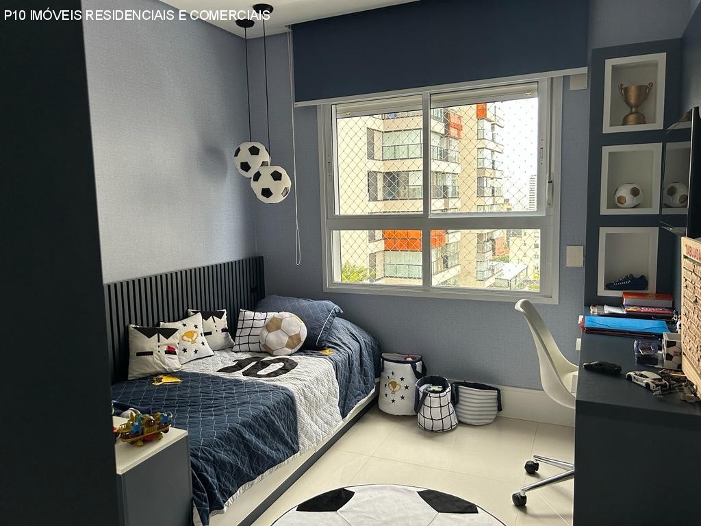 Apartamento à venda com 3 quartos, 236m² - Foto 15