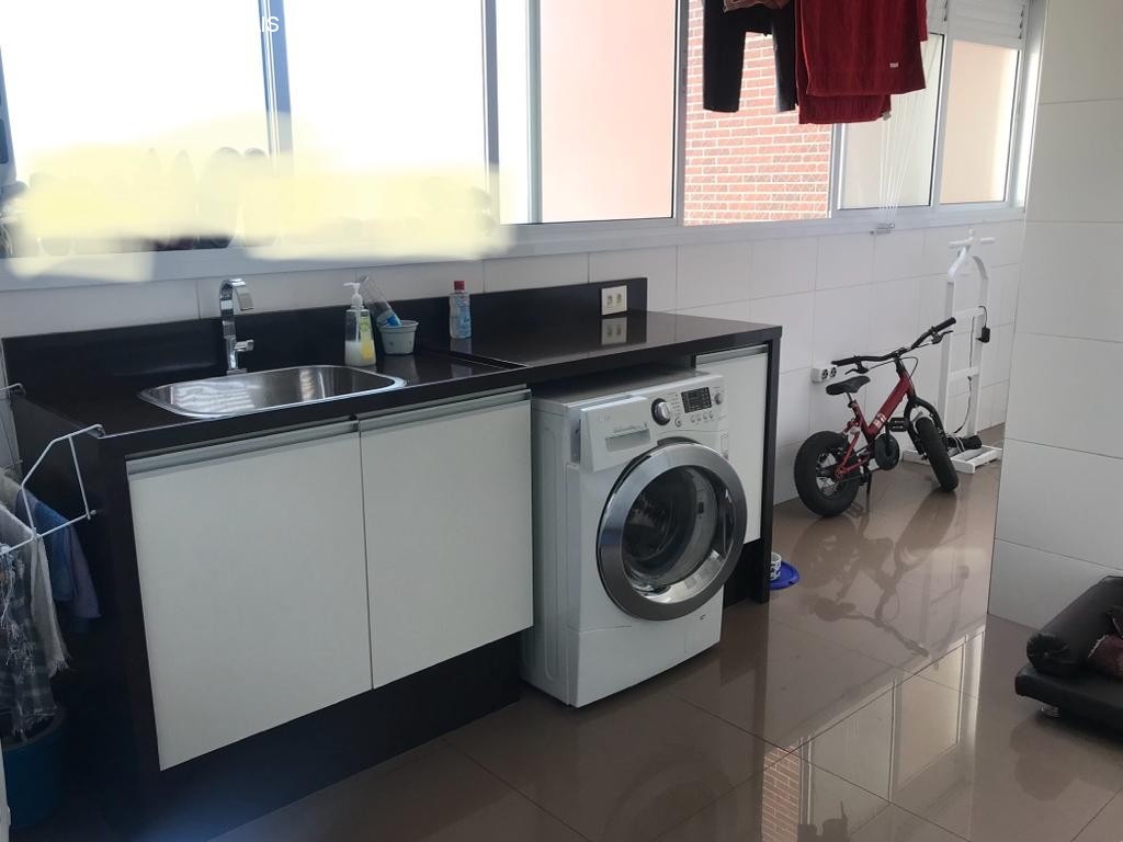 Apartamento à venda com 3 quartos, 236m² - Foto 8